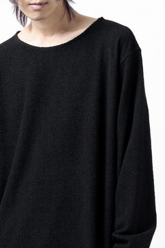 Load image into Gallery viewer, ISAMU KATAYAMA BACKLASH RANDOM PILE FABRIC LONG SLEEVE CUT & SEWN (BLACK)