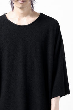 Load image into Gallery viewer, ISAMU KATAYAMA BACKLASH RANDOM PILE FABRIC SHORT SLEEVE CUT & SEWN (BLACK)