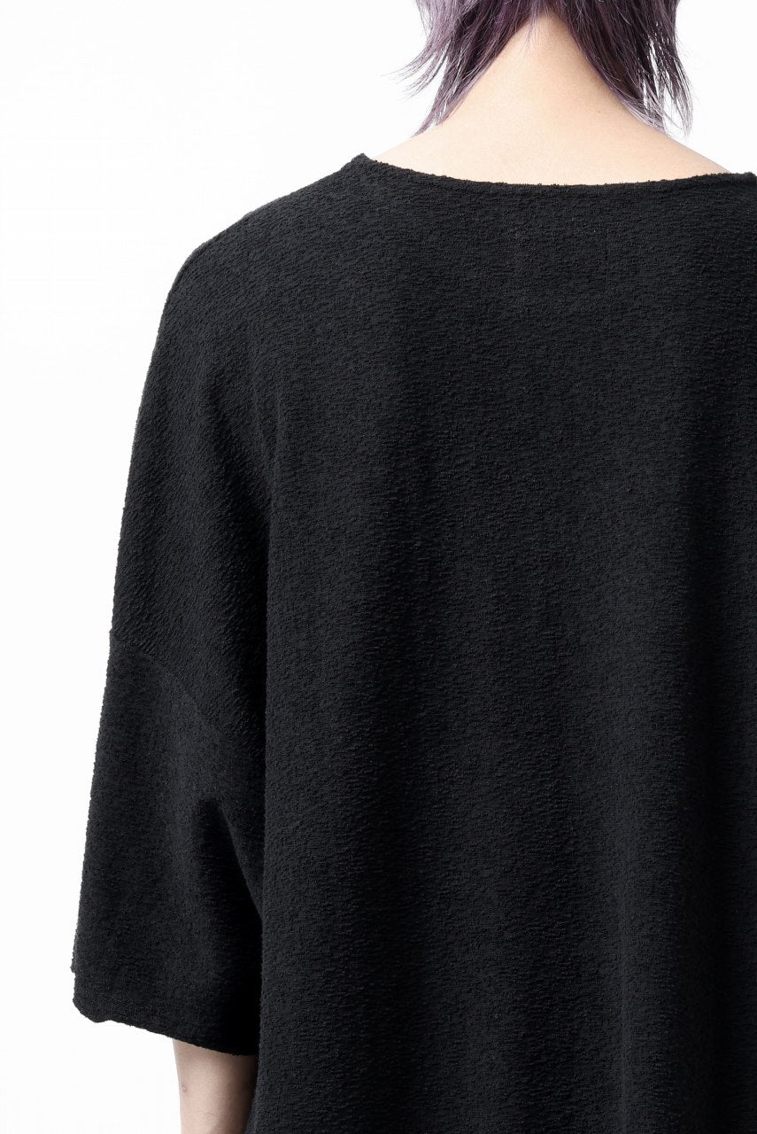 Load image into Gallery viewer, ISAMU KATAYAMA BACKLASH RANDOM PILE FABRIC SHORT SLEEVE CUT & SEWN (BLACK)
