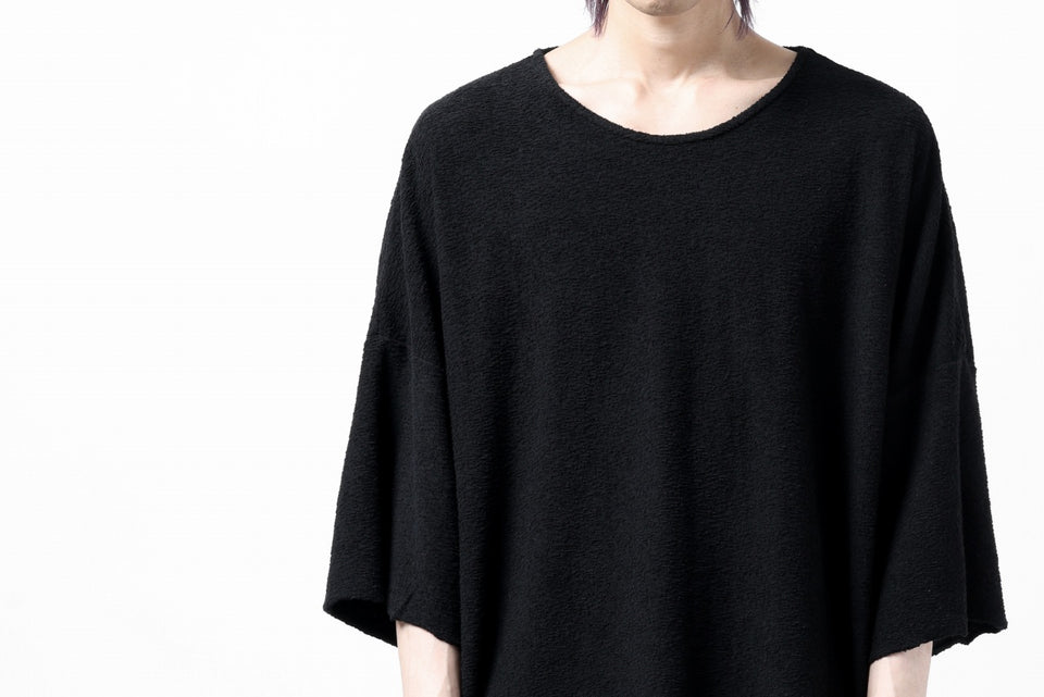 Load image into Gallery viewer, ISAMU KATAYAMA BACKLASH RANDOM PILE FABRIC SHORT SLEEVE CUT & SEWN (BLACK)