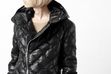 画像をギャラリービューアに読み込む, ISAMU KATAYAMA BACKLASH HOODED DOWN JACKET / LUXURY STEER + POLISH WHITE GOOSE (BLACK)