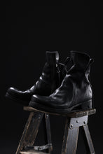 画像をギャラリービューアに読み込む, BORIS BIDJAN SABERI HORSE LEATHER SIDE ZIP BOOTS / OBJECT DYED & MOLDED "BOOT1-F2519M" (BLACK)