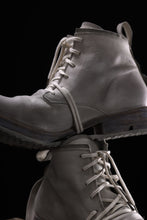 画像をギャラリービューアに読み込む, BORIS BIDJAN SABERI HORSE LEATHER LACE UP MIDDLE BOOTS / WASHED &amp; HAND-TREATED &quot;BOOT4&quot; (LIGHT GREY)