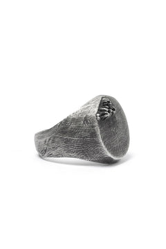 Load image into Gallery viewer, Holzpuppe Barnacle Vertical Oval Silver Ring (BR-519)