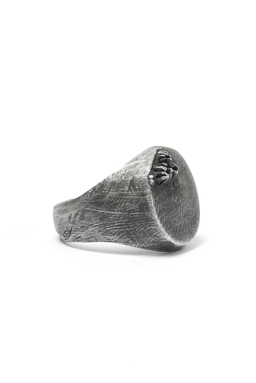 Load image into Gallery viewer, Holzpuppe Barnacle Vertical Oval Silver Ring (BR-519)
