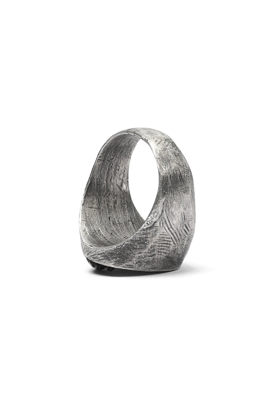 Load image into Gallery viewer, Holzpuppe Barnacle Vertical Oval Silver Ring (BR-519)
