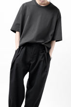 Load image into Gallery viewer, CAPERTICA OVERSIZED H/S TEE / SUVIN COTTON COMPACT JERSEY (CHARCOAL)