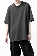 Load image into Gallery viewer, CAPERTICA OVERSIZED H/S TEE / SUVIN COTTON COMPACT JERSEY (CHARCOAL)