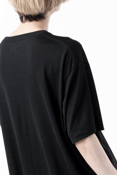 Load image into Gallery viewer, CAPERTICA OVERSIZED H/S TEE / SUPER 120s WASHABLE WOOL JERSEY (BLACK)