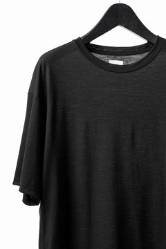 Load image into Gallery viewer, CAPERTICA OVERSIZED H/S TEE / SUPER 120s WASHABLE WOOL JERSEY (BLACK)