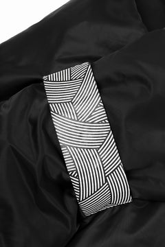 画像をギャラリービューアに読み込む, FACETASM x JIM LAMBIE LONG DOWN MUFFLER (BLACK)