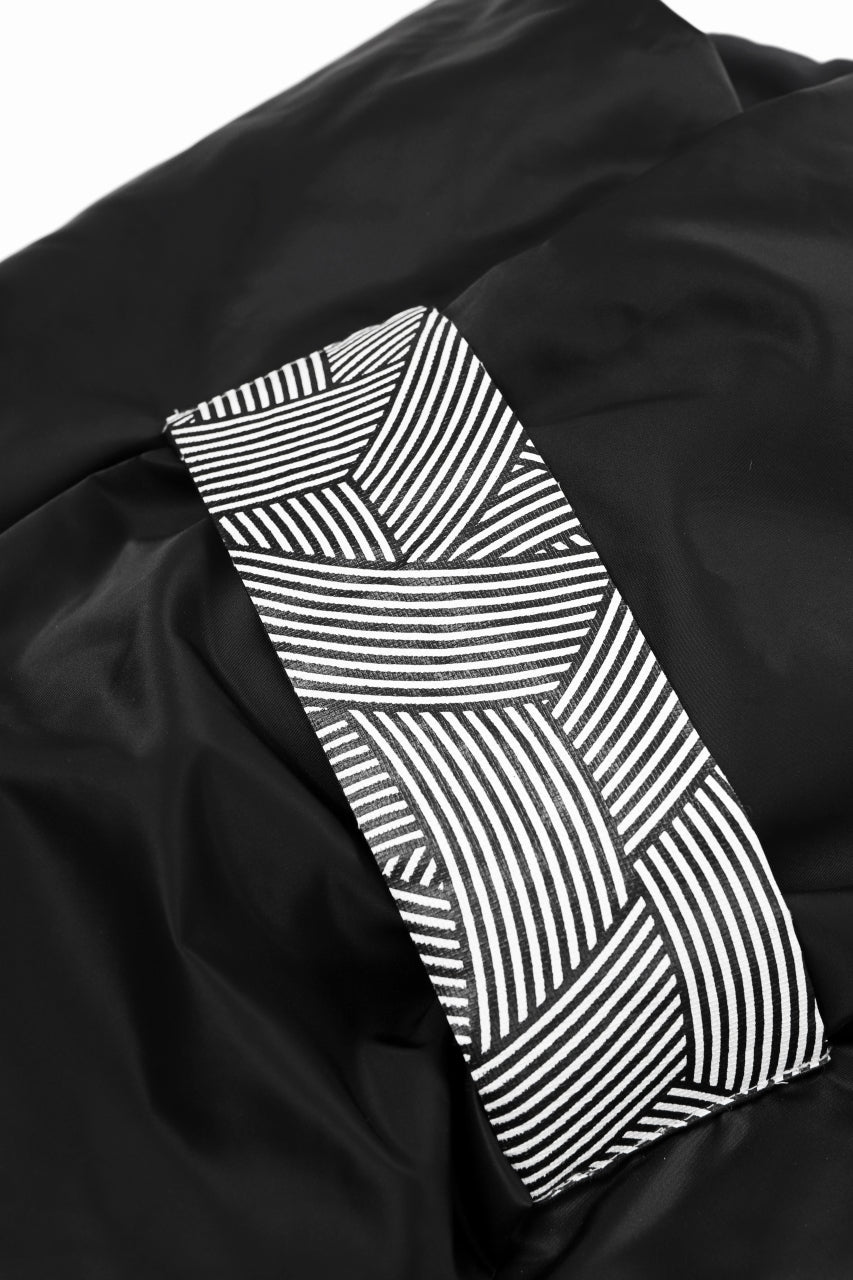 画像をギャラリービューアに読み込む, FACETASM x JIM LAMBIE LONG DOWN MUFFLER (BLACK)