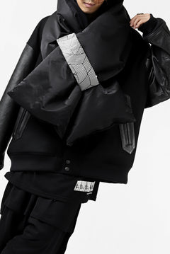 画像をギャラリービューアに読み込む, FACETASM x JIM LAMBIE LONG DOWN MUFFLER (BLACK)