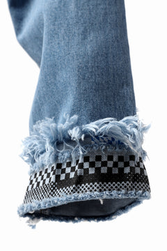 Load image into Gallery viewer, FACETASM CROPPED PRINT DENIM PANTS (INDIGO)