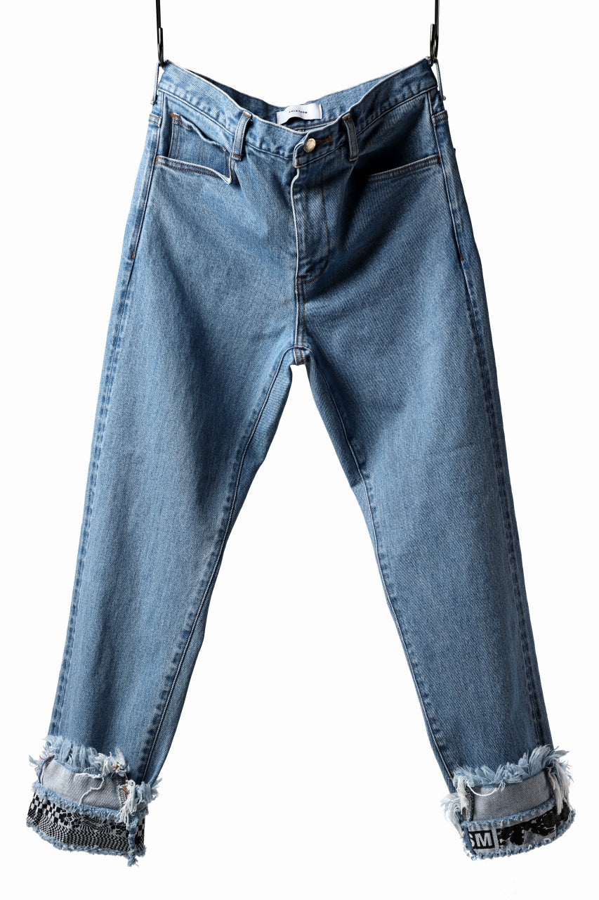 Load image into Gallery viewer, FACETASM CROPPED PRINT DENIM PANTS (INDIGO)