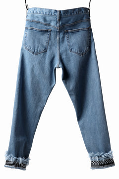 Load image into Gallery viewer, FACETASM CROPPED PRINT DENIM PANTS (INDIGO)