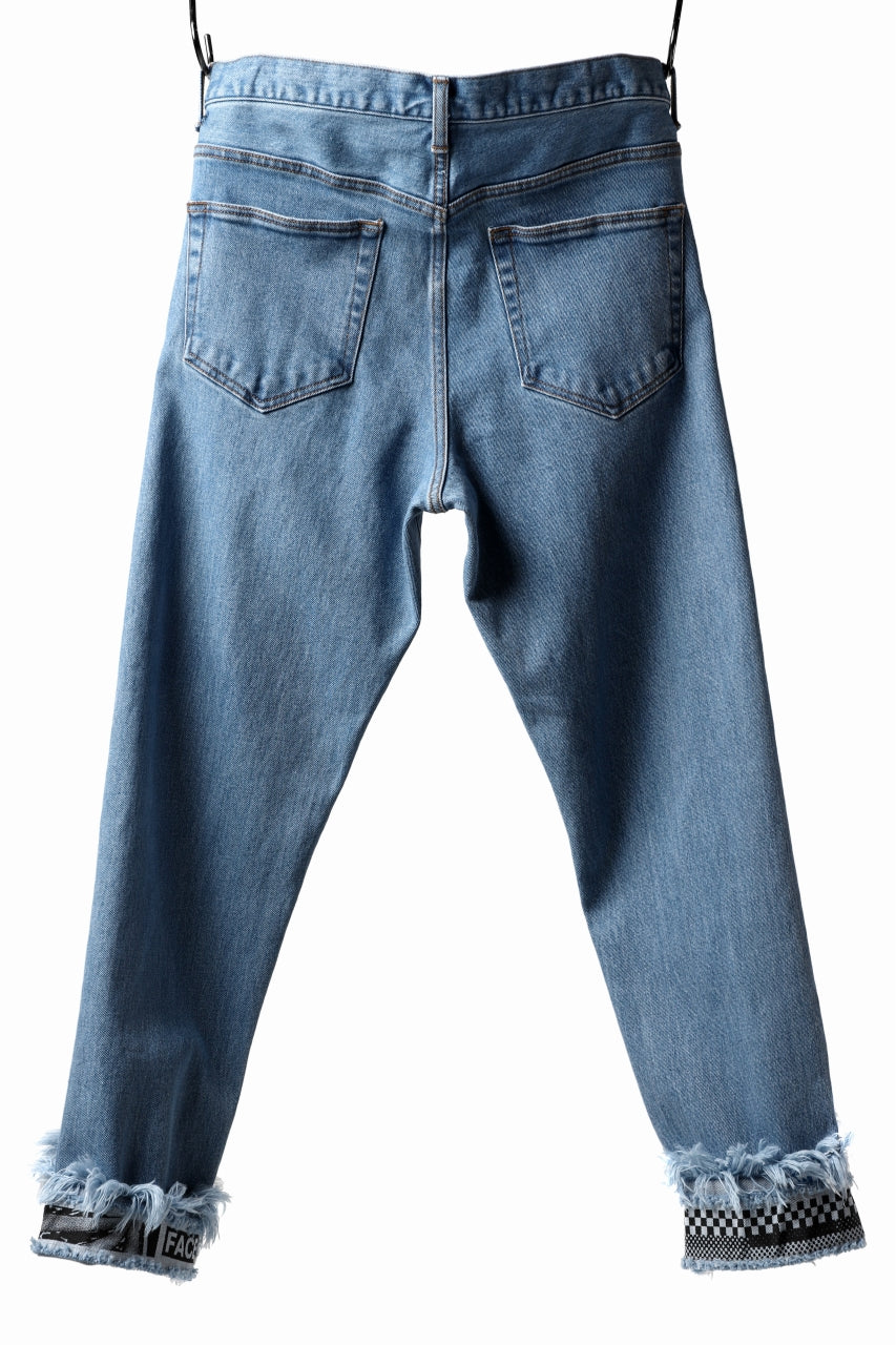 Load image into Gallery viewer, FACETASM CROPPED PRINT DENIM PANTS (INDIGO)