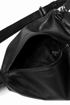 画像をギャラリービューアに読み込む, discord Yohji Yamamoto TUCK ONE SHOULDER BAG / NATURAL SHRINK CALF LEATHER (BLACK)