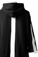 Load image into Gallery viewer, DEFORMATER.® LOGO TAPE HOODIE / LIGHT OZ COTTON (BLACK x WHITE)