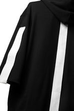 Load image into Gallery viewer, DEFORMATER.® LOGO TAPE HOODIE / LIGHT OZ COTTON (BLACK x WHITE)