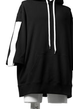 Load image into Gallery viewer, DEFORMATER.® LOGO TAPE HOODIE / LIGHT OZ COTTON (BLACK x WHITE)