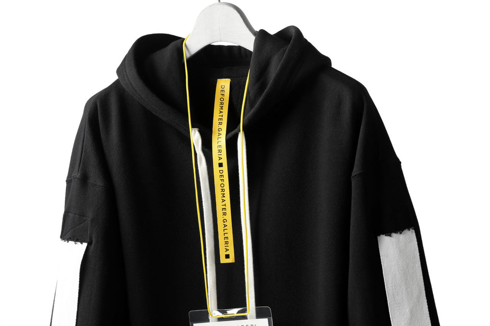 Load image into Gallery viewer, DEFORMATER.® LOGO TAPE HOODIE / LIGHT OZ COTTON (BLACK x WHITE)