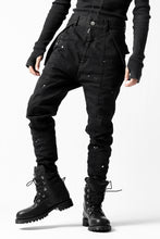 Load image into Gallery viewer, DEFORMATER.® "SPLASH" SLIM FIT JEANS WITH FLAP DETAIL / VERTICAL DENIM (BLACK OVER DYED)