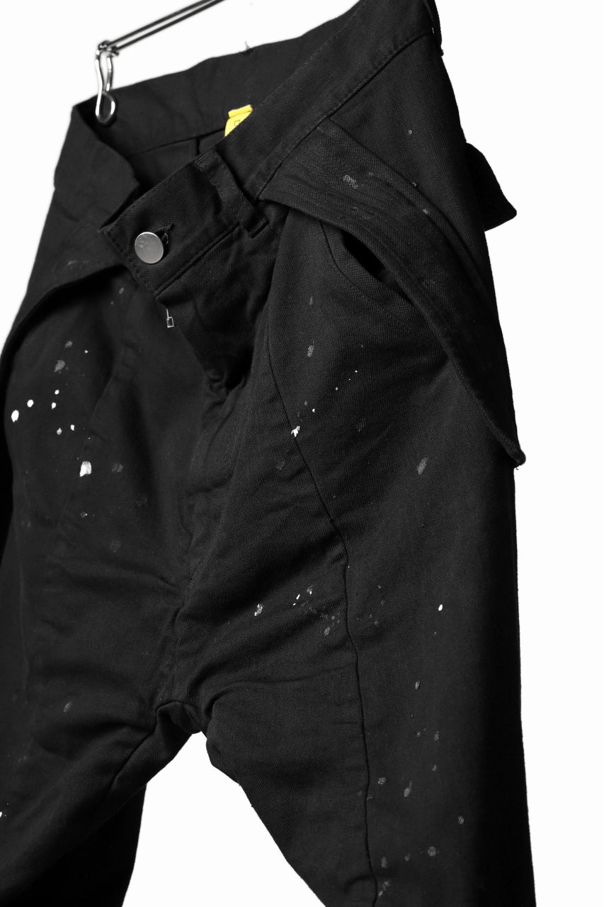 Load image into Gallery viewer, DEFORMATER.® "SPLASH" SLIM FIT JEANS WITH FLAP DETAIL / VERTICAL DENIM (BLACK OVER DYED)
