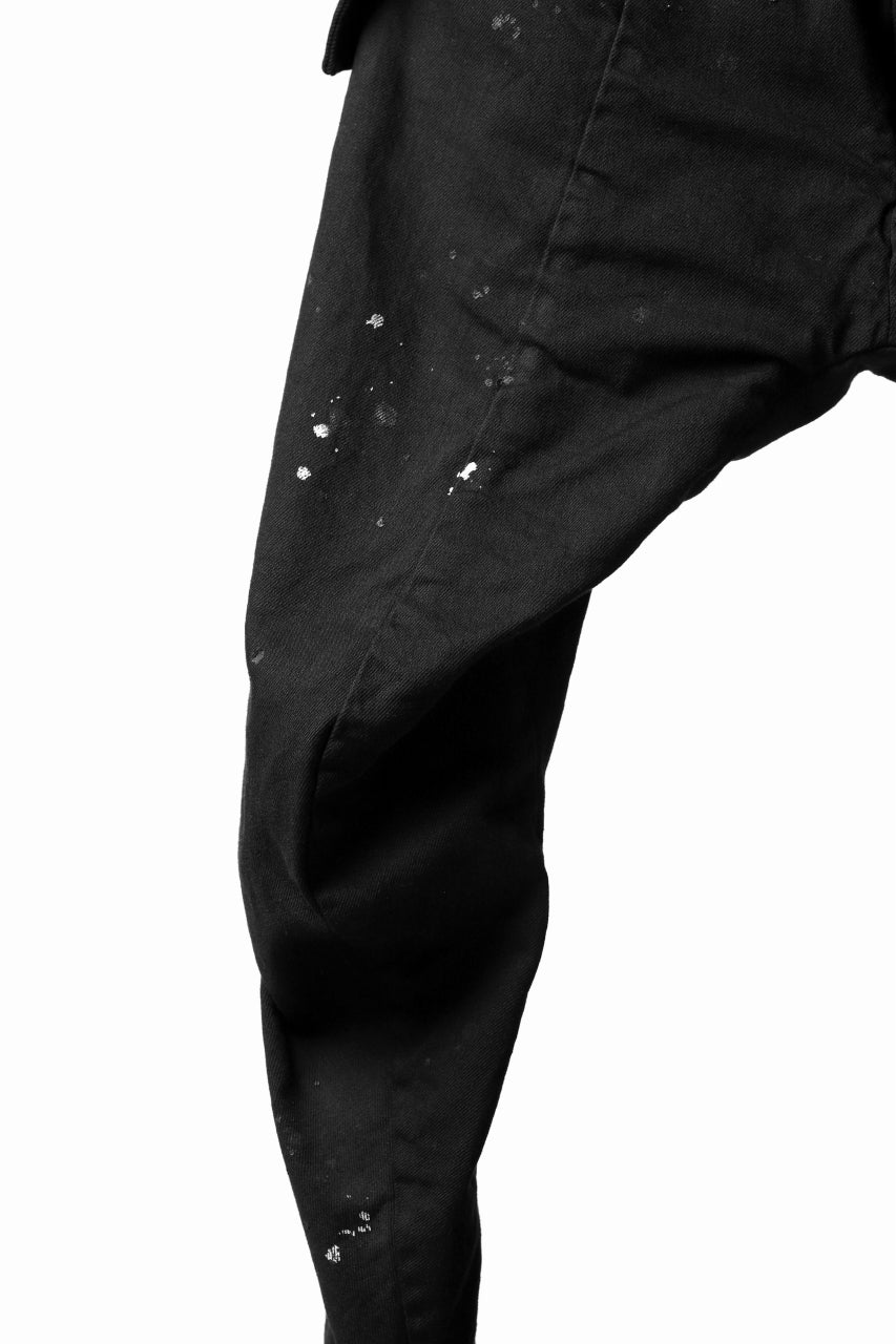 Load image into Gallery viewer, DEFORMATER.® "SPLASH" SLIM FIT JEANS WITH FLAP DETAIL / VERTICAL DENIM (BLACK OVER DYED)