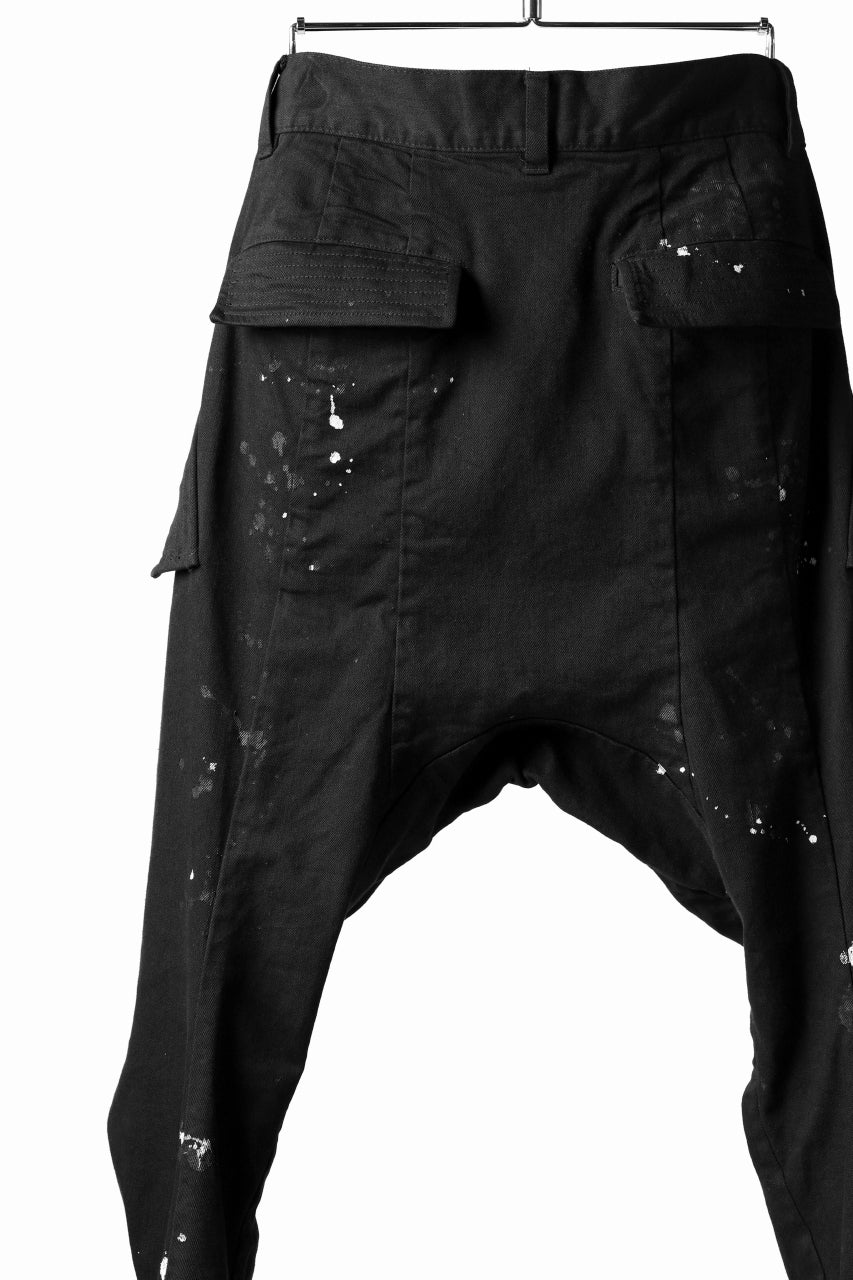 Load image into Gallery viewer, DEFORMATER.® "SPLASH" SLIM FIT JEANS WITH FLAP DETAIL / VERTICAL DENIM (BLACK OVER DYED)