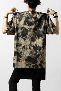 Load image into Gallery viewer, DEFORMATER.® "SPLASH" BACK LOGO TEE / MOTTLED DYING (LIGHT BEIGE)