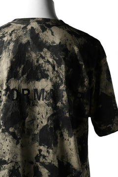 Load image into Gallery viewer, DEFORMATER.® "SPLASH" BACK LOGO TEE / MOTTLED DYING (LIGHT BEIGE)