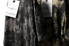 Load image into Gallery viewer, DEFORMATER.® "SPLASH" BACK LOGO TEE / MOTTLED DYING (LIGHT BEIGE)
