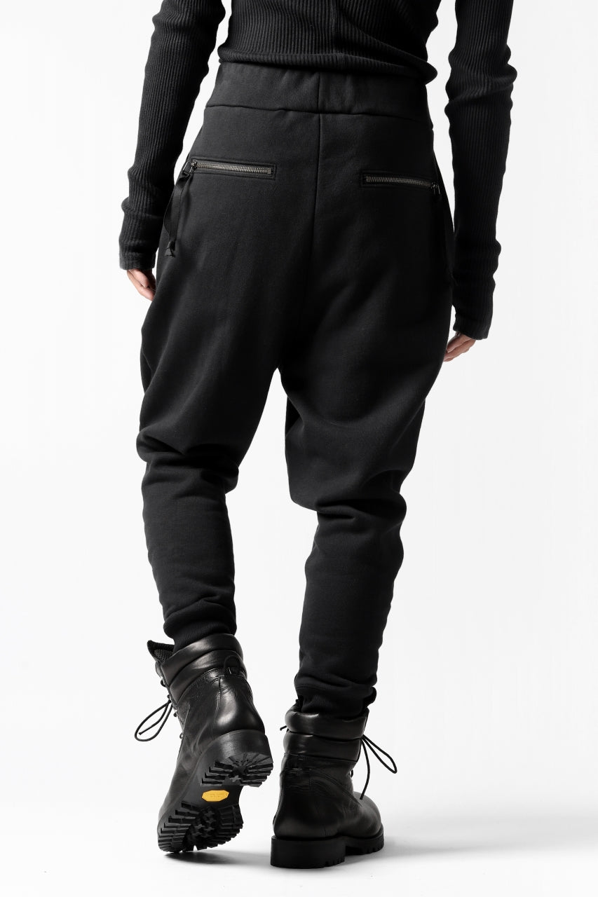 Load image into Gallery viewer, DEFORMATER.® FOLDING TUCK JOGGER PANTS / FLEECY HEAT COTTON (BLACK)