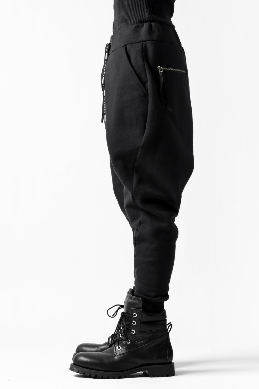 Load image into Gallery viewer, DEFORMATER.® FOLDING TUCK JOGGER PANTS / FLEECY HEAT COTTON (BLACK)