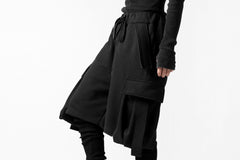 Load image into Gallery viewer, DEFORMATER.® LAYER CARGO PANTS / FLEECY HEAT+WAFFLE JERSEY (BLACK)