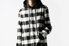 画像をギャラリービューアに読み込む, DEFORMATER.® HOODED SHIRT JACKET / HEAVY FLANNEL PLAID (WHITE×BLACK)