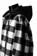 画像をギャラリービューアに読み込む, DEFORMATER.® HOODED SHIRT JACKET / HEAVY FLANNEL PLAID (WHITE×BLACK)