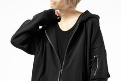 画像をギャラリービューアに読み込む, DEFORMATER.® BOMBER-HOODIE JACKET / SWEAT+WAFFLE JERSEY (BLACK)