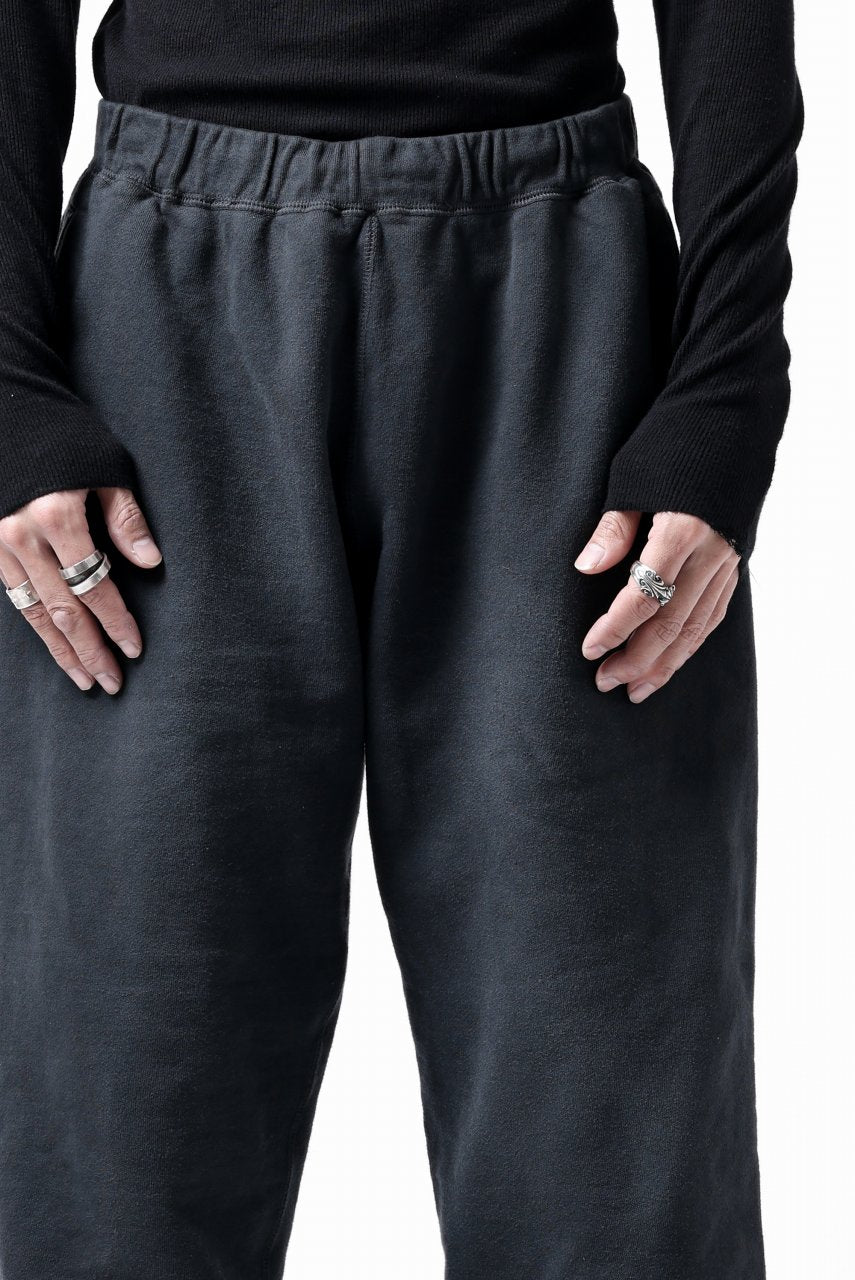 画像をギャラリービューアに読み込む, DEFORMATER.® THREE PROCESSING SWEAT JOGGER PANT - DYED/BIO/FROST EFFECT (VINTAGE BLACK)