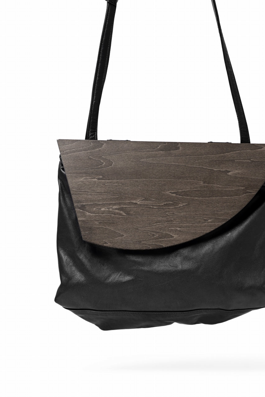 discord Yohji Yamamoto Namu Shoulder Bag / Soft Shrink Cow Leather + Wood (BLACK)