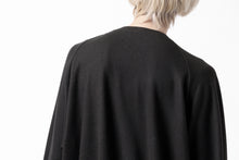画像をギャラリービューアに読み込む, COLINA TUCK SWEAT TOP / SUPER 140s WASHABLE WOOL (EBONY)