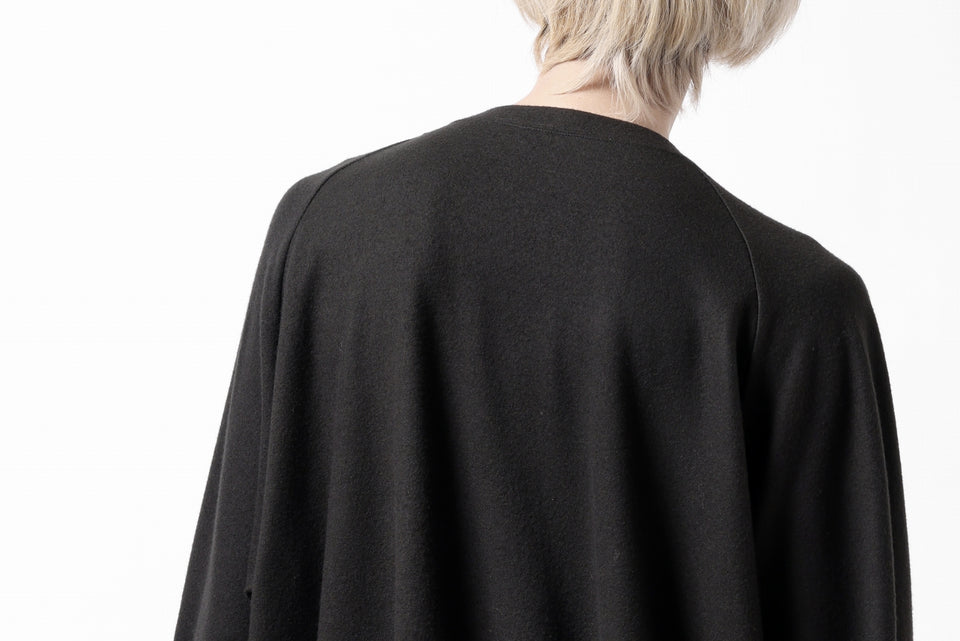画像をギャラリービューアに読み込む, COLINA TUCK SWEAT TOP / SUPER 140s WASHABLE WOOL (EBONY)
