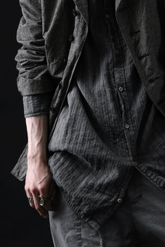 Load image into Gallery viewer, daub STRIPE LONG SHIRT / COLD DYED SOFT TWILL (GREY)