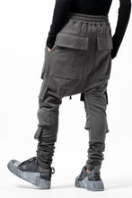 画像をギャラリービューアに読み込む, A.F ARTEFACT FLAP ZIP SARROUEL SKINNY PANTS / COTTON SWEAT (GREY)