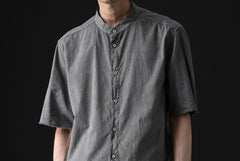 Load image into Gallery viewer, daub SHORT SLEEVE SHIRT / COLD DYED ORGANIC COTTON (GREY)