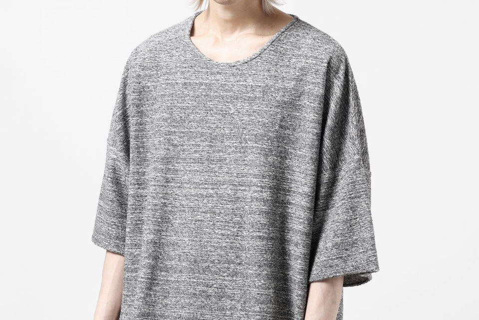 Load image into Gallery viewer, ISAMU KATAYAMA BACKLASH RANDOM PILE FABRIC SHORT SLEEVE CUT & SEWN (GREY)