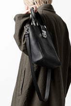 Load image into Gallery viewer, ISAMU KATAYAMA BACKLASH 2WAY SHOULDER & TOTE BAG / GUIDI OILED CALF (BLACK)