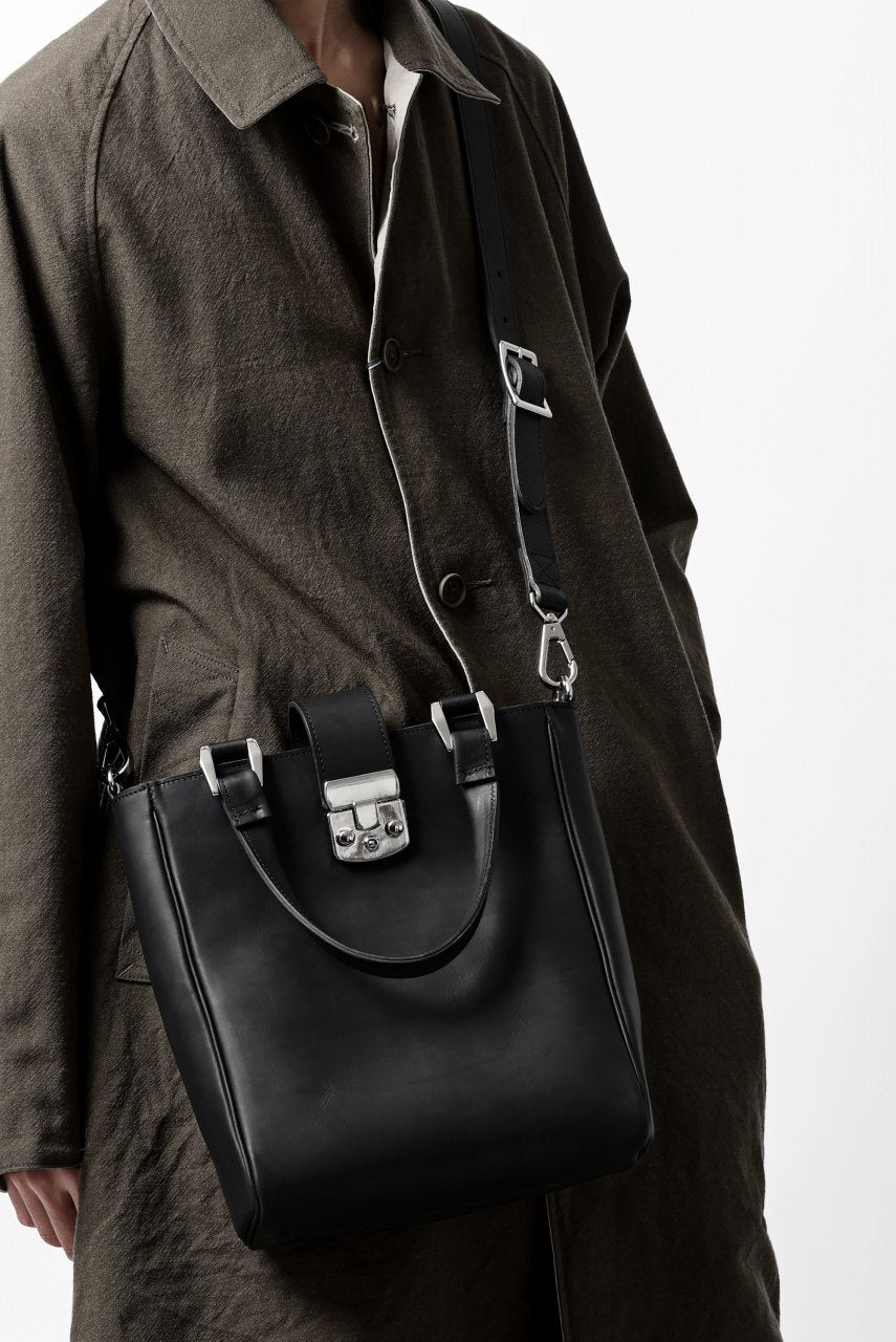Load image into Gallery viewer, ISAMU KATAYAMA BACKLASH 2WAY SHOULDER & TOTE BAG / GUIDI OILED CALF (BLACK)