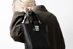 Load image into Gallery viewer, ISAMU KATAYAMA BACKLASH 2WAY SHOULDER & TOTE BAG / GUIDI OILED CALF (BLACK)